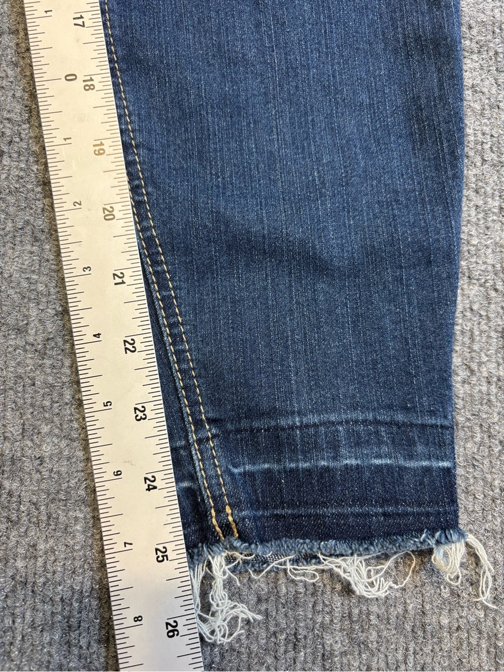 Torrid Bombshell Skinny Jeans Premium Stretch 5 Button Fly Raw Hem 16R GUC - Picture 9 of 14